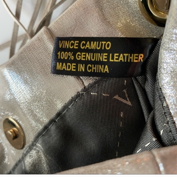 NWOT Vince Camuto Silver Leather Crossbody - Picture 9 of 10